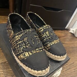 Chanel espadrilles size 35- black and gold
